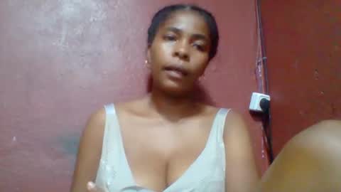 rovaelyah online show from March 14, 11:44 am