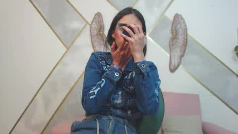   online show from February 24, 8:58 pm