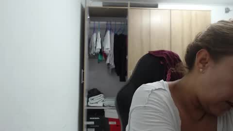 Roxana online show from April 26, 2:53 am