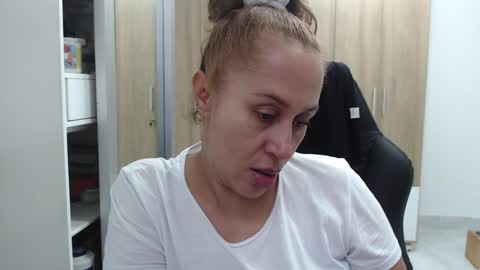 Snapshot of roxanalove7 chatting on December 19, 9:16 pm Roxana online show from December 19, 9:16 pm