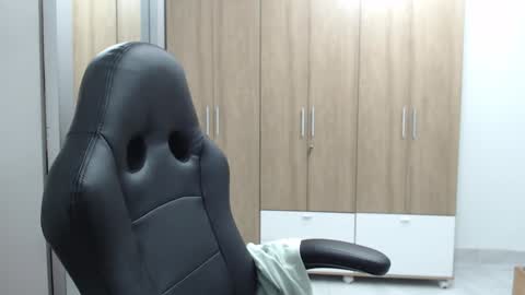 Snapshot of roxanalove7 chatting on February 8, 2:15 am Roxana online show from February 8, 2:15 am