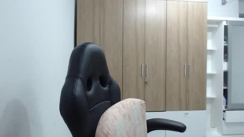 Roxana online show from November 27, 2:03 am