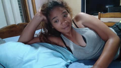 roxanne_98 online show from March 17, 1:53 am