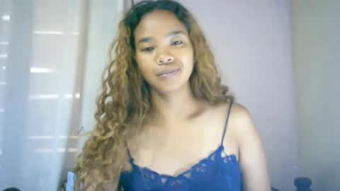 roxanne_98 online show from November 16, 4:03 am