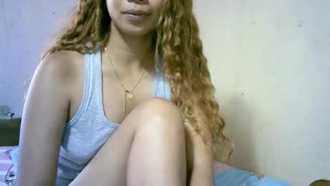 roxanne_98 online show from December 22, 3:09 am