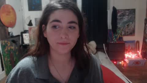 Snapshot of roxanneroulette chatting on February 16, 3:47 am Silver online show from February 16, 3:47 am