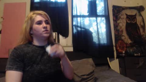 Snapshot of roxanneroulette chatting on September 10, 10:32 pm Silver online show from September 10, 10:32 pm