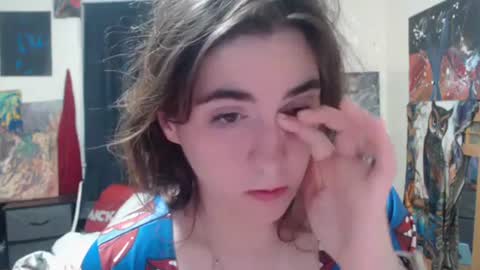 Snapshot of roxanneroulette chatting on February 5, 3:02 am Silver online show from February 5, 3:02 am