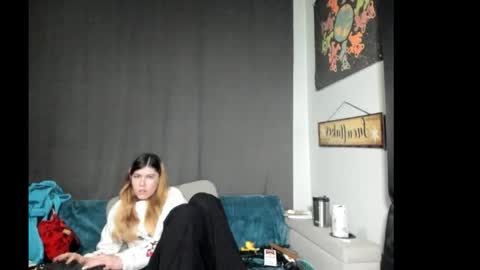 roxihazeleyes online show from January 11, 2:33 pm