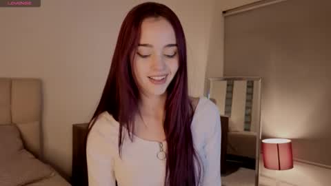 Snapshot of roxxy_mora chatting on September 15, 9:44 pm Roxxy online show from September 15, 9:44 pm