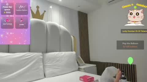 Roxy online show from April 28, 11:25 am