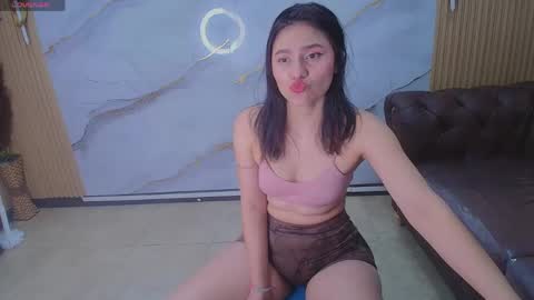Roxy online show from June 3, 1:12 pm