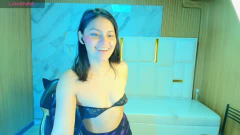 Roxy online show from April 27, 1:30 pm