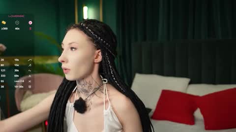 roxanne online show from March 19, 5:50 pm