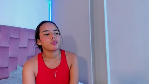 roxy_stone1 online show from March 18, 7:30 pm