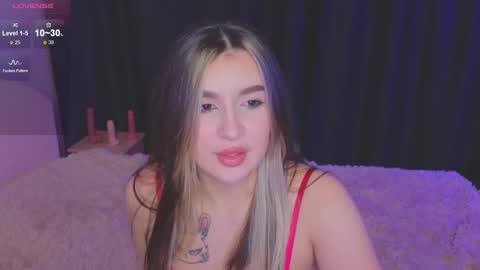 Snapshot of roxychilli chatting on March 5, 6:34 pm Roxy online show from March 5, 6:34 pm
