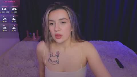 Snapshot of roxychilli chatting on March 8, 6:46 pm Roxy online show from March 8, 6:46 pm