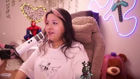 roxysuh online show from October 6, 9:59 am