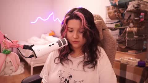 roxysuh online show from September 30, 8:53 am