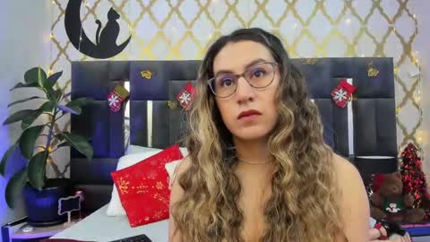 RubbyTaylor online show from December 15, 2:33 pm