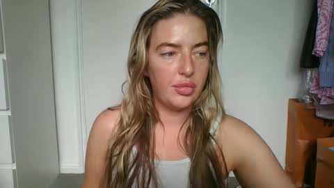 rubyredxxxoxxx online show from May 3, 6:50 am