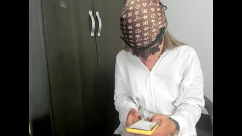 rubysexybell online show from April 18, 11:24 am