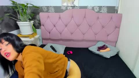 Snapshot of rubystarxxx chatting on January 14, 2:08 am Ruby online show from January 14, 2:08 am