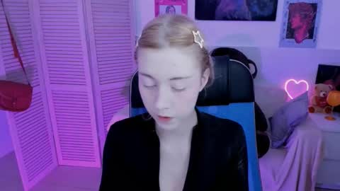 Snapshot of rubyybennett chatting on September 21, 7:29 am rubyybennett online show from September 21, 7:29 am