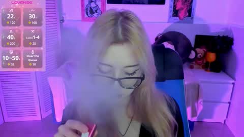 Snapshot of rubyybennett chatting on October 3, 7:46 am rubyybennett online show from October 3, 7:46 am