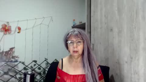 ruth_blue21 online show from March 6, 10:36 pm