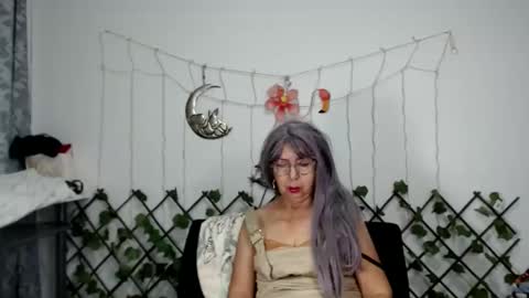 ruth_blue21 online show from February 12, 2:45 am