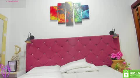 Ruth online show from April 22, 12:13 pm