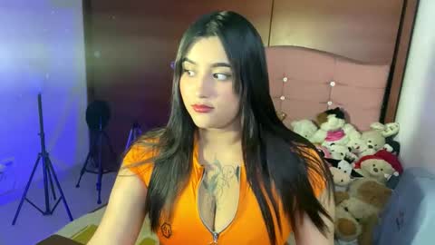 S H A R O N model independient online show from March 12, 7:00 am