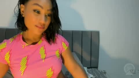 SARA WILSON online show from August 7, 11:06 am