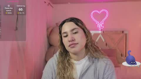 saaya_tay online show from April 23, 3:47 am