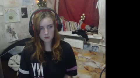 Snapshot of sabochka888 chatting on December 12, 7:41 am sabochka888 online show from December 12, 7:41 am