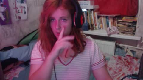 Snapshot of sabochka888 chatting on September 16, 7:38 am sabochka888 online show from September 16, 7:38 am