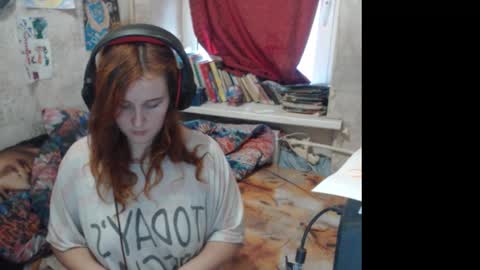 Snapshot of sabochka888 chatting on March 6, 9:25 am sabochka888 online show from March 6, 9:25 am