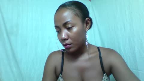 sabrina662 online show from April 4, 9:46 pm