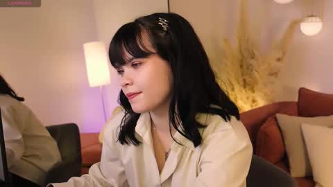 Sabrina online show from March 1, 9:42 am