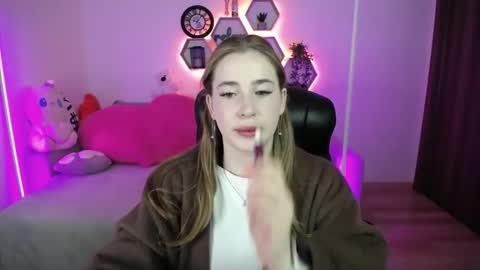 Sabrina Violet online show from April 29, 8:17 am