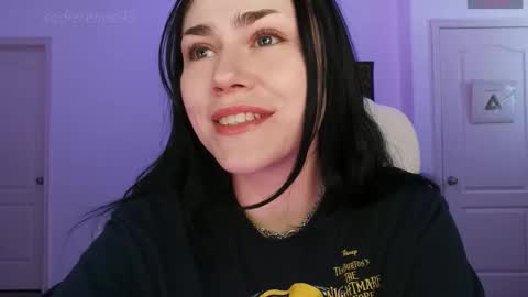 Snapshot of sadierenee96 chatting on October 9, 10:47 pm Sadie Renee  online show from October 9, 10:47 pm