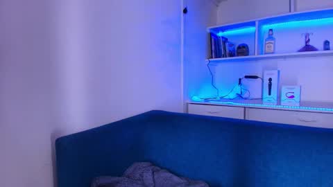 Cami online show from December 3, 7:27 pm