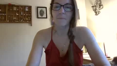 Lelo online show from February 13, 5:22 pm