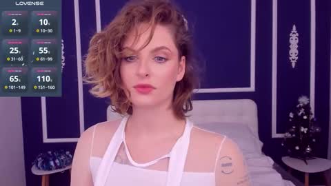 Adel online show from December 3, 1:35 pm