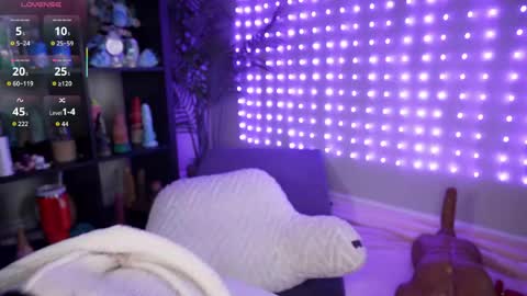 saintjade online show from April 23, 3:25 am