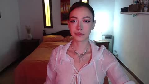 Snapshot of sakuraa_beauty chatting on February 3, 5:03 pm Sakura online show from February 3, 5:03 pm