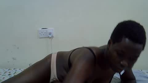 naomi online show from April 25, 1:41 pm