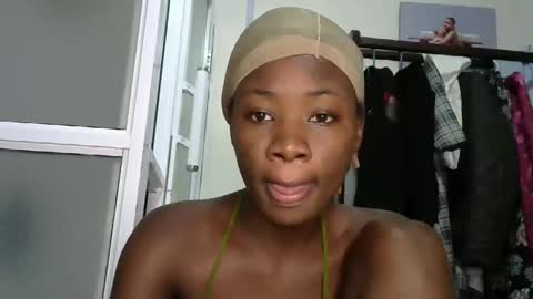 sally_beauty2023 online show from March 31, 10:04 am