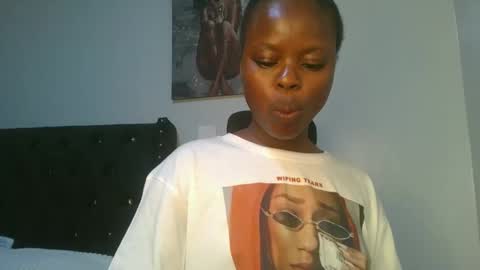 sallysasha254 online show from January 18, 8:38 pm